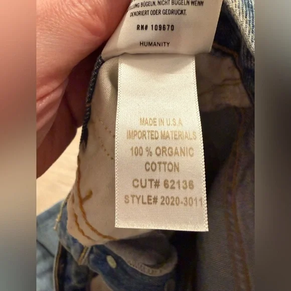 Citizens of Humanity Premium Vintage Distressed Button-Fly Straight Jeans - Picture 5 of 6